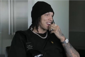 阿隆·戈登谈球迷因押注于他而输掉公寓：没人让你赌上房子